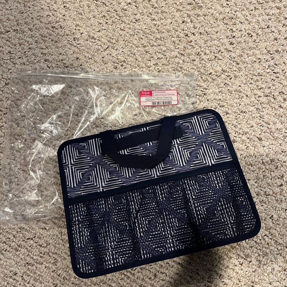 Thirty-One Navy and White Fold n File Deluxe Organizer. New